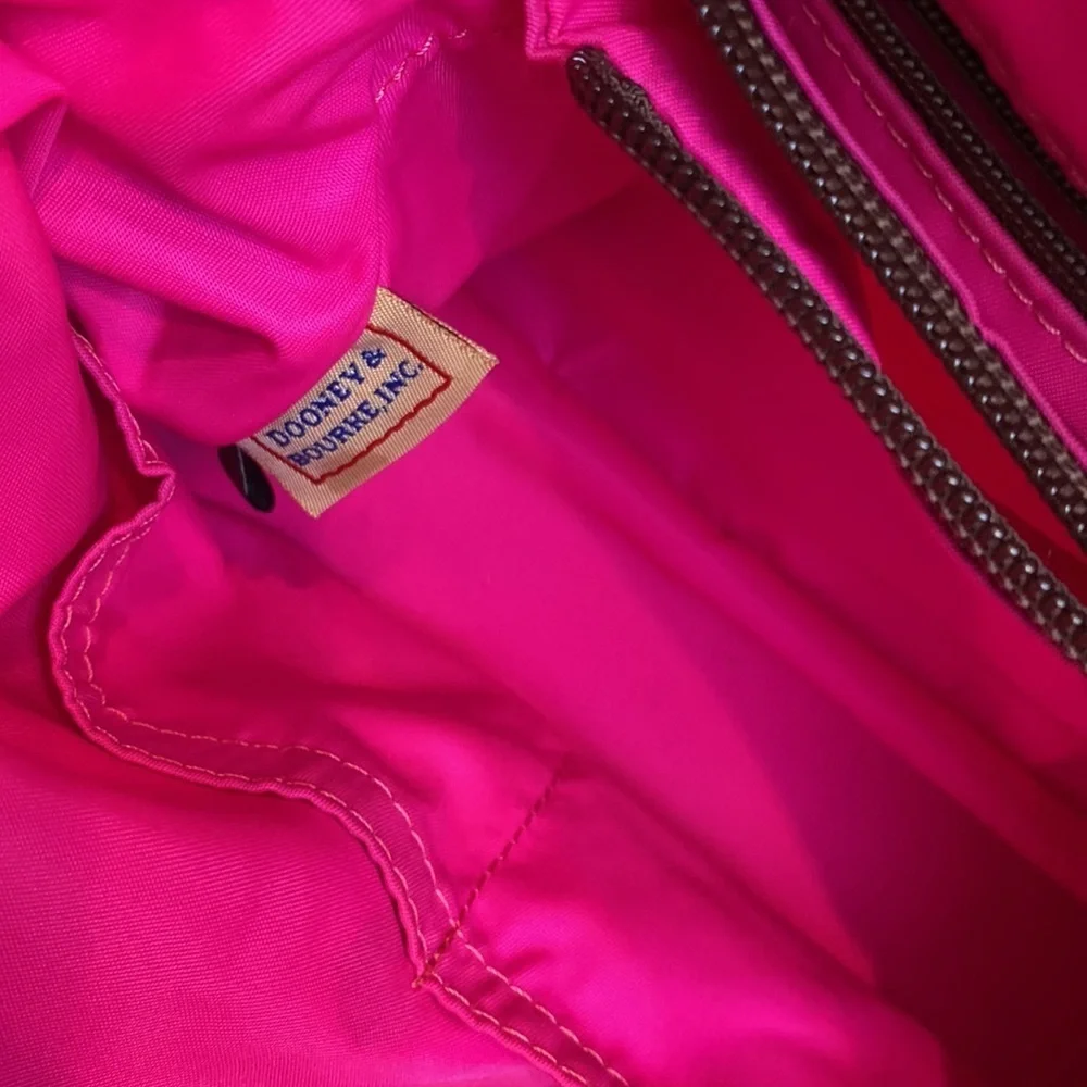 Dooney & Bourke Nylon Zipper‎ Tote